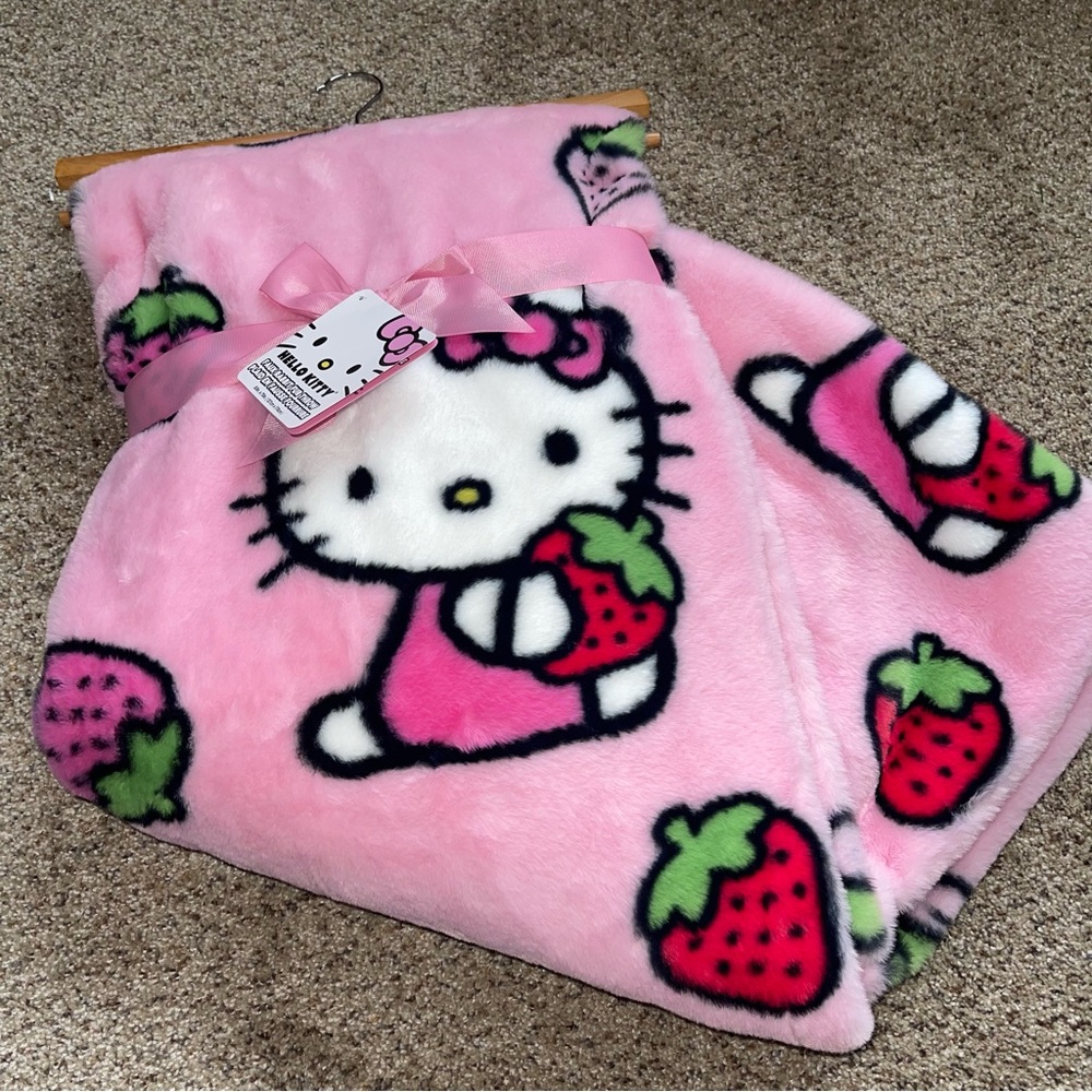 Hello Kitty Faux Rabbit Fur Throw Blanket